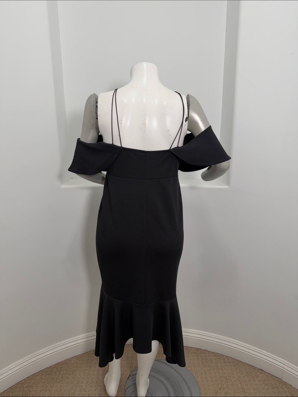 ASOS Women’s Black Cold-Shoulder Ruffle Asymmetric Pephem Midi Dress Size 14 - Picture 9 of 12